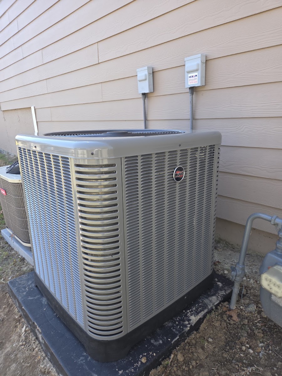 A real Hixon condenser installation completed for a Braselton-area homeowner